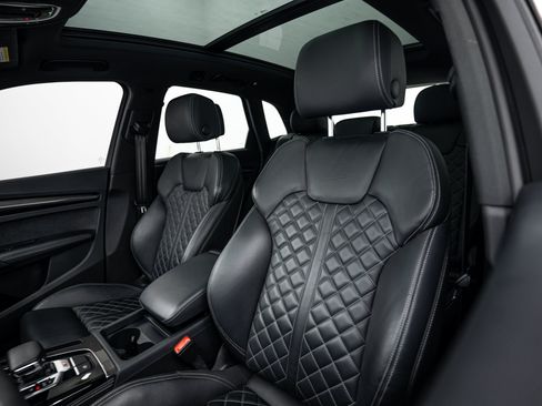 Used 2023 Audi SQ5 Premium Plus w/ Premium Plus Package AWD/4WD image 18