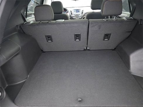 Used 2023 Chevrolet Equinox LT image 25