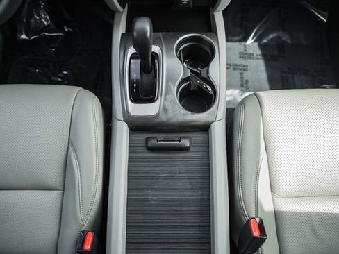 Used 2017 Honda Pilot LX image 25