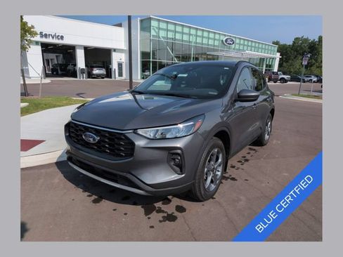 Used 2025 Ford Escape ST-Line Select w/ Tech Pack #1 AWD/4WD image 1