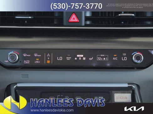 New 2025 Kia Carnival SX image 28