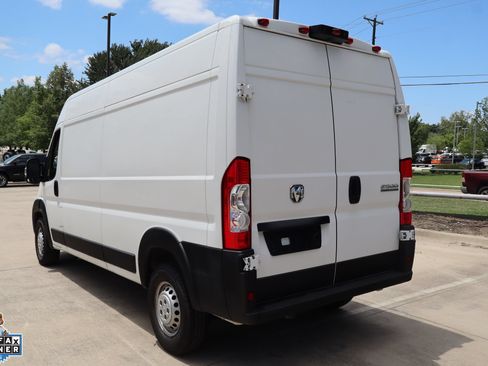 Used 2025 RAM ProMaster 2500 w/ Convenience Group FWD image 6