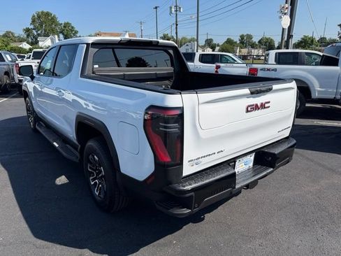 Certified 2026 GMC Sierra EV Elevation w/ Premium Package AWD/4WD image 8