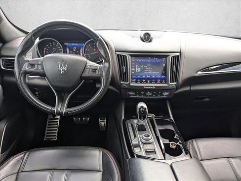 Used 2017 Maserati Levante w/ Sport Package image 17