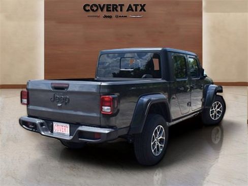 New 2025 Jeep Gladiator Sport image 5