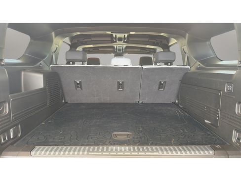 Used 2025 GMC Hummer EV 3X AWD/4WD image 12