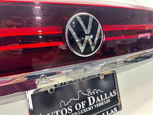 Used 2024 Volkswagen Atlas Cross Sport SE image 21