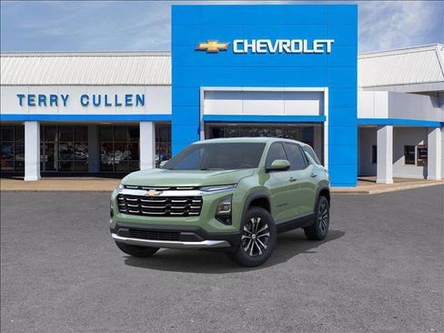 New 2026 Chevrolet Equinox LT w/ Safety and Technology Package image 8