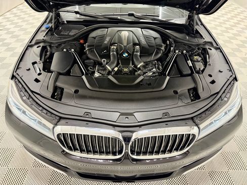 Used 2016 BMW 750i xDrive image 69