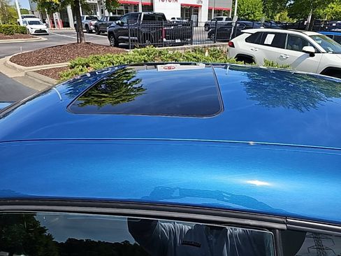 Used 2021 Dodge Challenger R/T Scat Pack RWD image 5