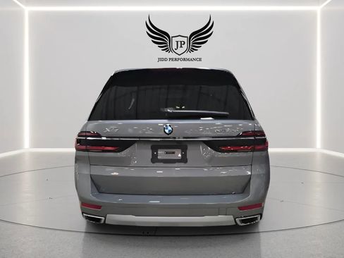 Used 2026 BMW X7 xDrive40i w/ Premium Package AWD/4WD image 5