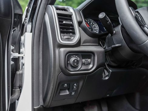 Used 2025 RAM 1500 Big Horn AWD/4WD image 37