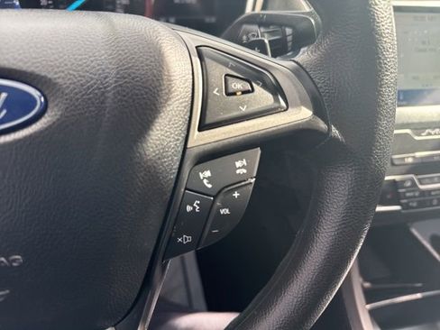 Used 2020 Ford Fusion SE image 20