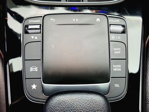 Used 2021 Mercedes-Benz CLA 250 4MATIC image 23