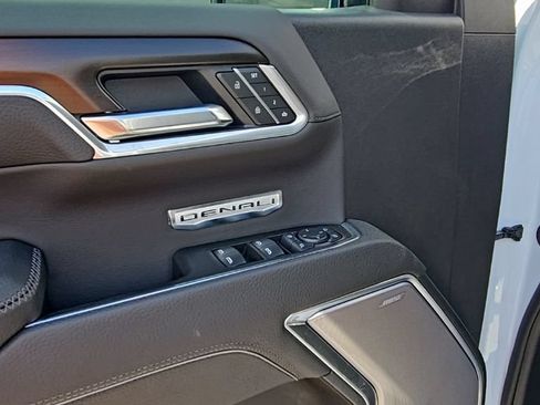 Used 2026 GMC Sierra 1500 Denali AWD/4WD image 13