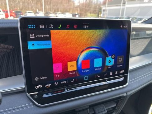 New 2026 Volkswagen Tiguan SE R-Line AWD/4WD image 22