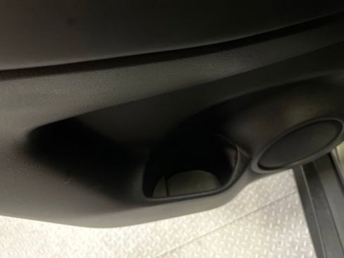 Used 2017 Nissan Rogue SV AWD/4WD image 41