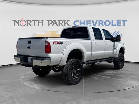 Used 2016 Ford F250 Lariat w/ Lariat Ultimate Package AWD/4WD image 3