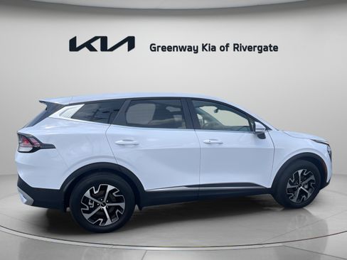 Used 2025 Kia Sportage EX FWD image 8