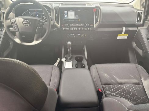 New 2026 Nissan Frontier SV w/ SV Convenience Package RWD image 17