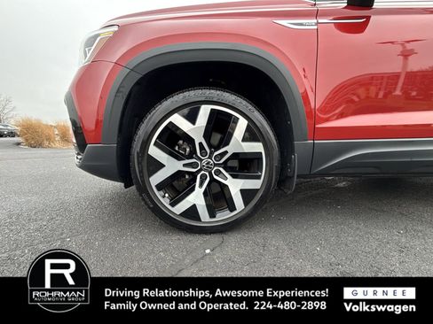 Used 2023 Volkswagen Taos SEL AWD/4WD image 12