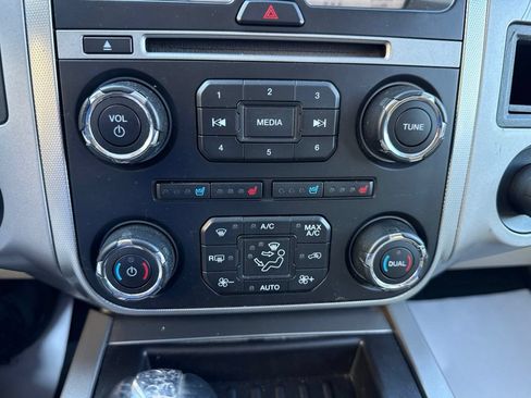 Used 2017 Ford Expedition Limited w/ Equipment Group 301A AWD/4WD image 20