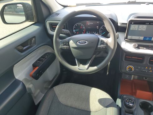 Used 2022 Ford Maverick XLT image 18