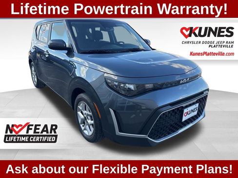 Used 2023 Kia Soul S image 1
