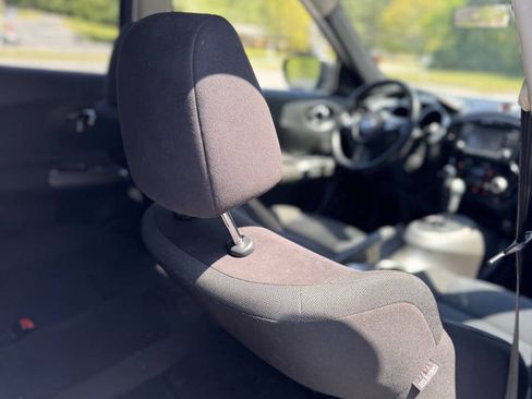 Used 2016 Nissan Juke SV AWD/4WD image 14