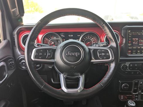 Used 2021 Jeep Wrangler Unlimited Rubicon AWD/4WD image 18