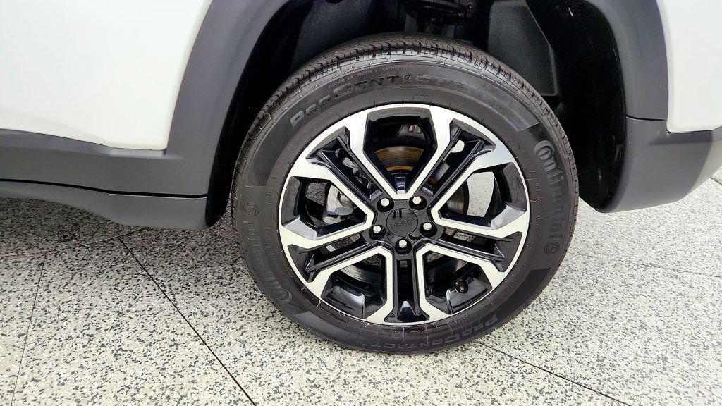 Used 2022 Jeep Compass Limited w/ Sun and Sound Group AWD/4WD image 9