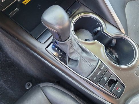 Used 2023 Toyota Camry XSE image 15