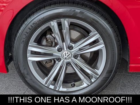 Used 2019 Volkswagen Jetta R-Line w/ R-Line Cold Weather Package FWD image 10