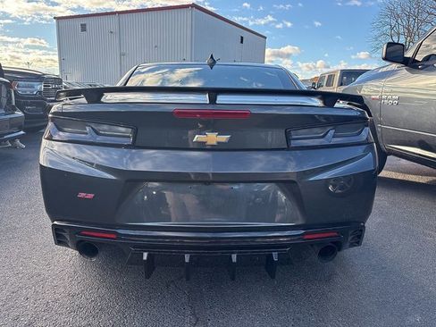 Used 2018 Chevrolet Camaro SS image 6
