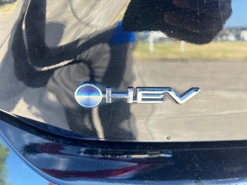 Used 2025 Toyota Camry LE FWD image 11