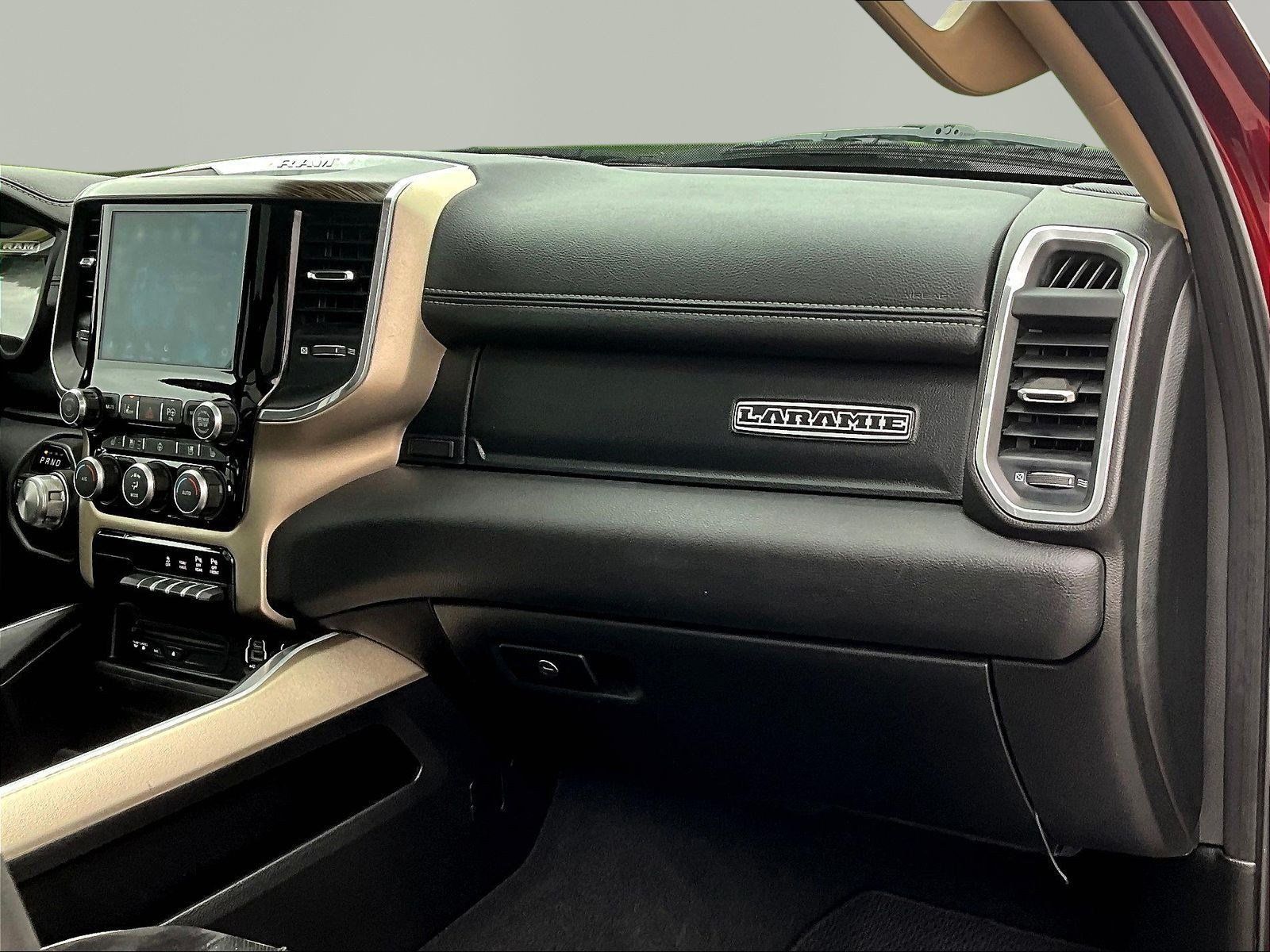Used 2019 RAM 1500 Laramie AWD/4WD image 26