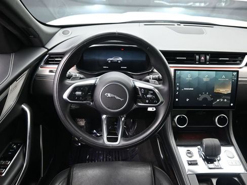 Used 2024 Jaguar F-PACE R-Dynamic S image 22