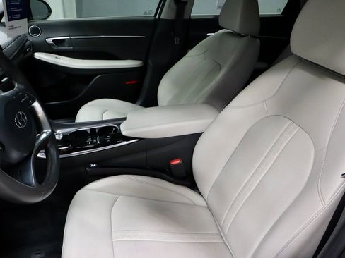 Certified 2022 Hyundai Sonata Limited w/ Cargo Package image 25