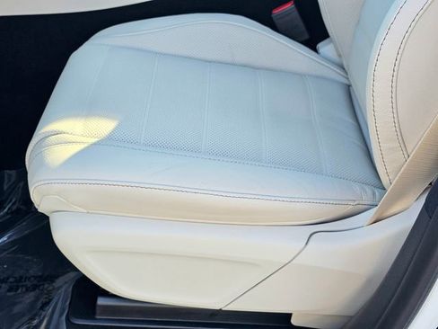 New 2026 Mercedes-Benz GLE 580 4MATIC image 17