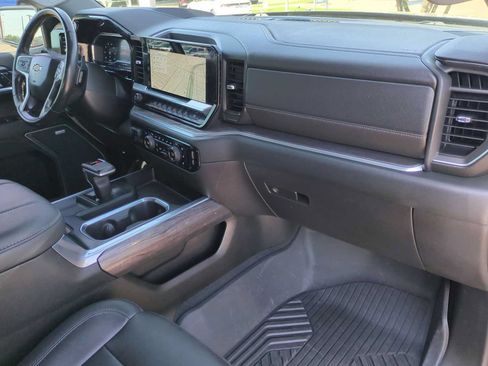 Used 2023 Chevrolet Silverado 1500 LTZ AWD/4WD image 29