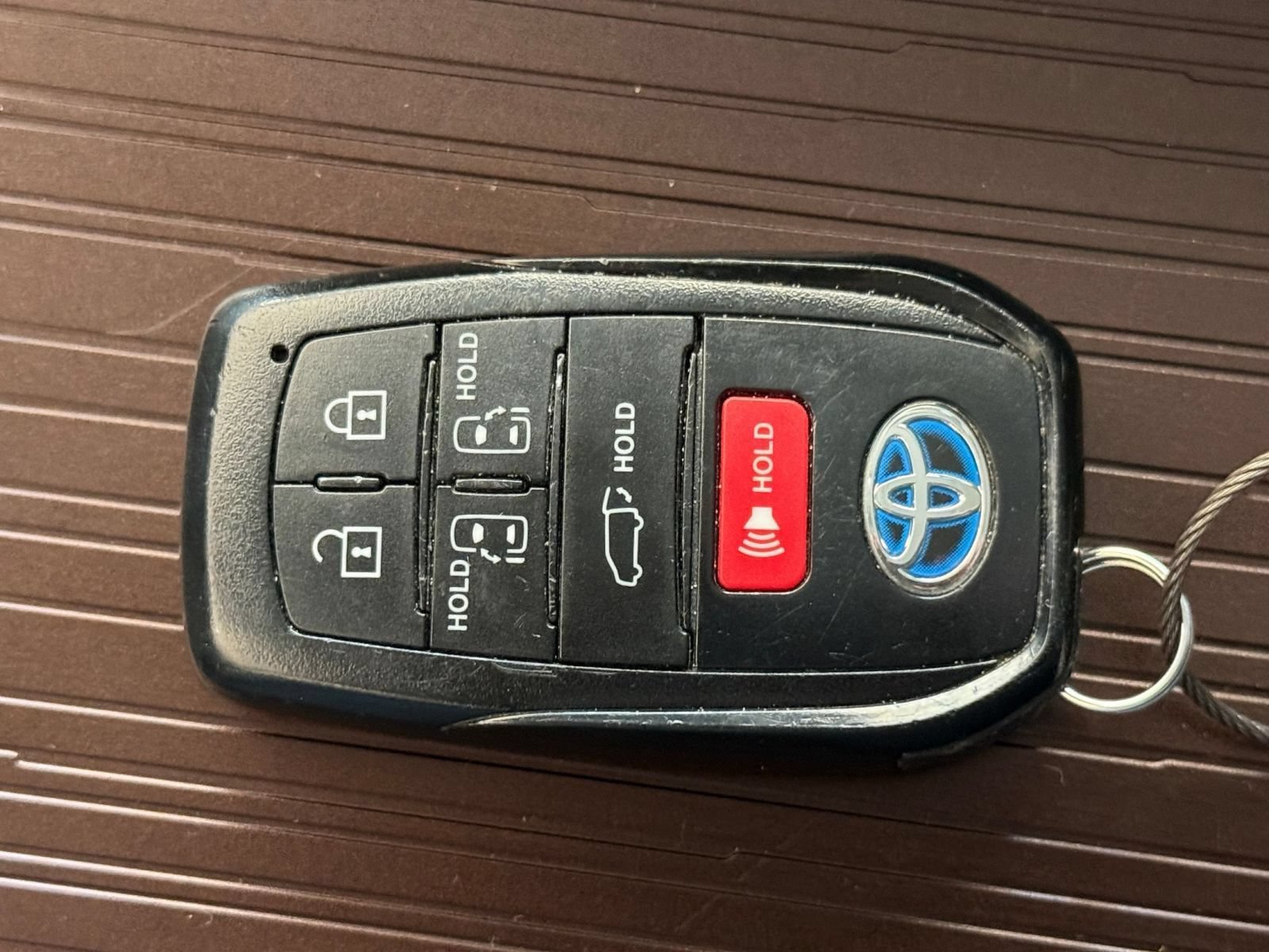 Used 2024 Toyota Sienna XLE FWD image 20