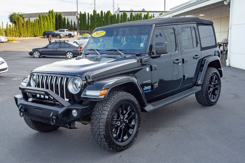 Used 2022 Jeep Wrangler Unlimited Sahara w/ Cold Weather Group AWD/4WD image 6