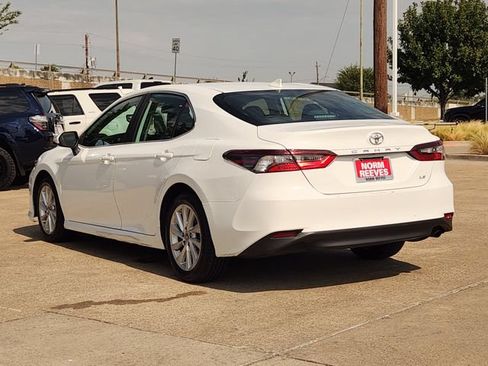 Used 2024 Toyota Camry LE FWD image 4