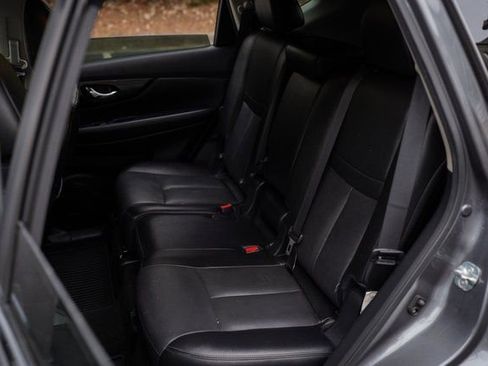 Used 2020 Nissan Rogue SL FWD image 22