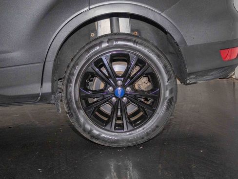 Used 2018 Ford Escape SEL image 9