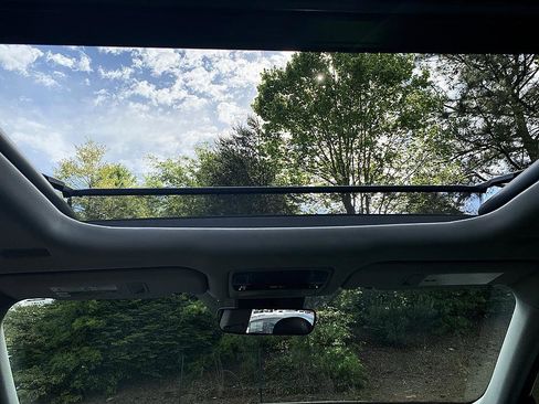 Certified 2025 Toyota Grand Highlander FWD image 20