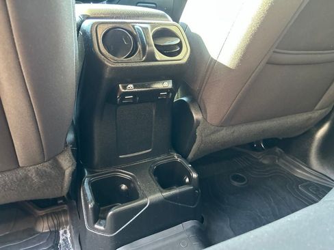 Used 2023 Jeep Wrangler Unlimited Sport AWD/4WD image 23