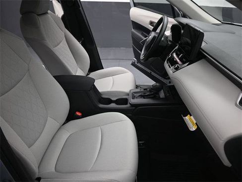 Certified 2026 Toyota Corolla Cross L image 27