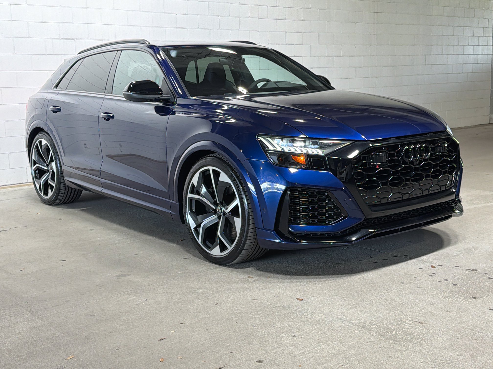 Used 2023 Audi RS Q8 AWD/4WD image 6