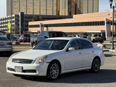 Used 2005 INFINITI G35 Sedan w/ (P01) Premium Pkg A RWD image 1